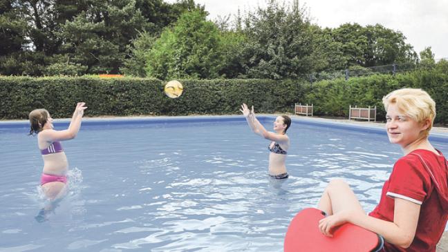 Erster Badespaß bei 22 Grad
