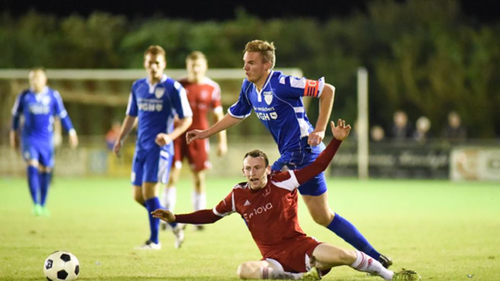 In der vergangenen Landesliga-Saison standen sich Bunde und Emden zweimal gegenüber. Beide Male siegte Kickers.  © 