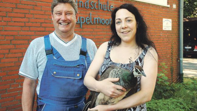 Als Frau Pfau zur Schule ging
