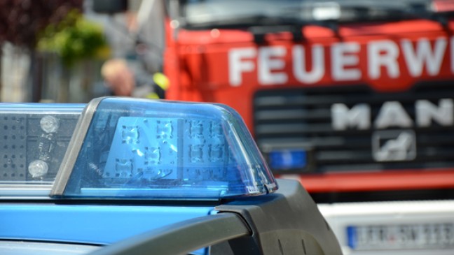 Frontal-Unfall:  Autofahrer tot