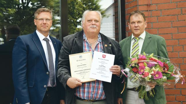 Johannes Willms in Bunde verabschiedet
