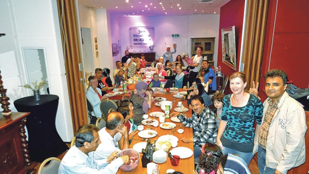 Begegnungen und gutes Essen beim Treffen von »Get Together«. © Fotos: Muising