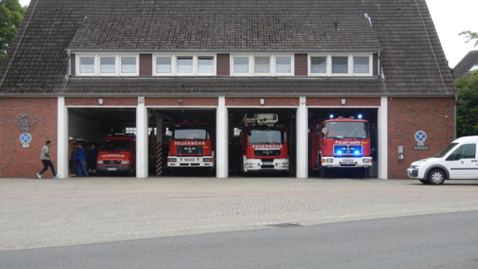 Das Feuerwehrhaus am Marker Weg in Weener hat bald ausgedient. © Foto: Bruins