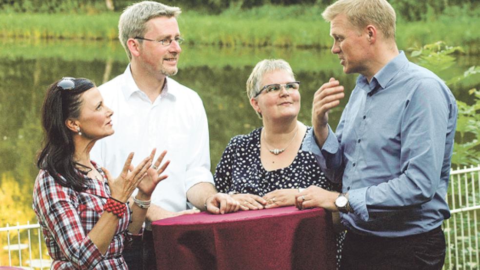 Der Einladung der CDU-Stadtverbandsvorsitzenden Hildegard Hinderks (Zweite von rechts) folgten unter anderem (im Bild von links) die Bundestags­abgeordnete Gitta Connemann, ­­Landratskandidat Dirk Lüerßen und (rechts) der Landtagsabgeordnete Ulf Thiele. © Foto: Szyska