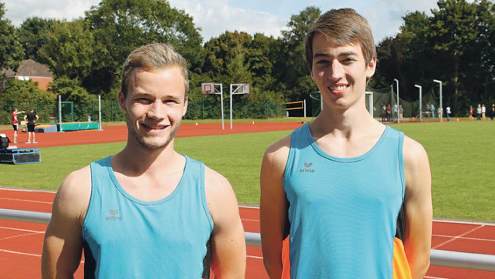 Starker Auftritt in Leer: Die beiden Weeneraner Leichtathleten Henning Kruse (links) und Torben Veenhusen trumpften mit guten Leistungen auf. © Foto: Thomas Knoche, privat