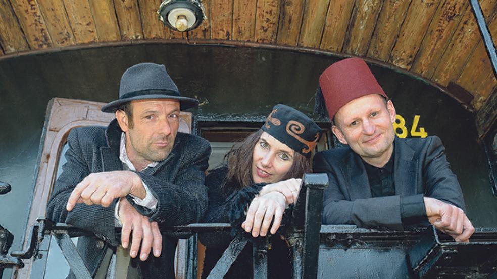 Das Trio Macchiato mit Henry Altmann, Jana Mishenina und Jakob Neubauer. © Foto: privat