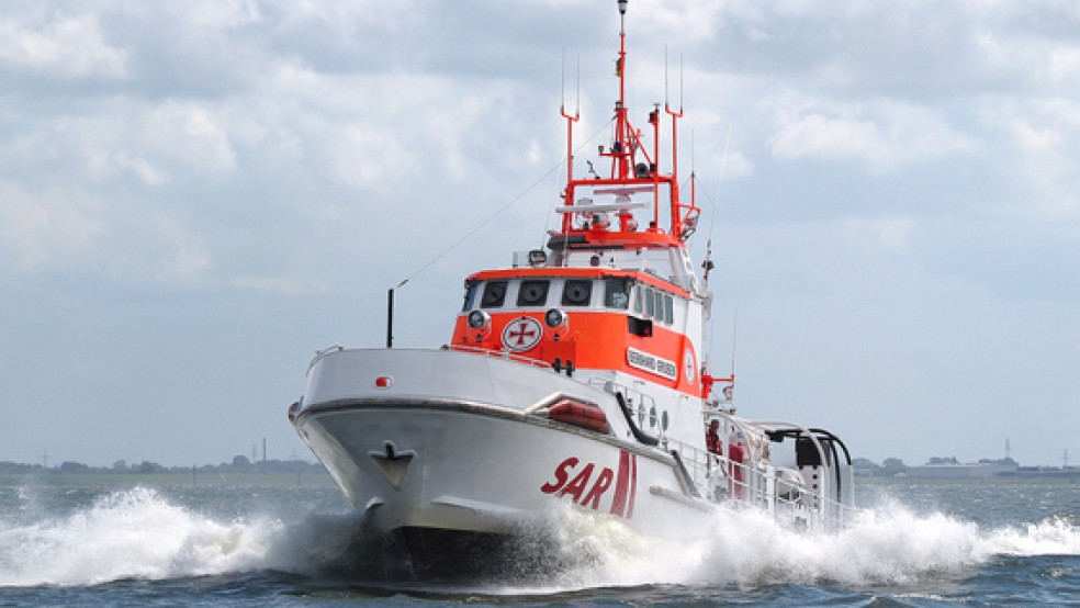 Der Seenotkreuzer »Bernhard Gruben« leitete die Rettungsaktion vor Langeoog, bei der eine Fähre festsaß. © Foto: DGzRSt