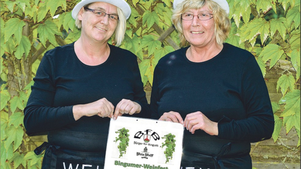 Rühren die Werbetrommel für das erste Bingumer Weinfest am kommenden Sonnabend: Karin Schmid (links) und Jenni Gersema. © Foto: privat