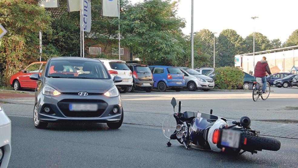 Leicht verletzt hat sich ein 44-jähriger Weeneraner heute um 8.45 Uhr, als er bei einer Vollbremsung auf der Poststraße mit seinem Motorrad stürzte. © Foto: Hoegen