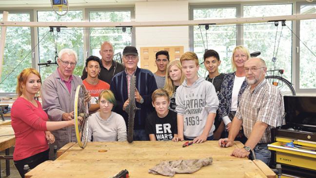 Wenn Schüler und Ehrenamtliche am Rad drehen