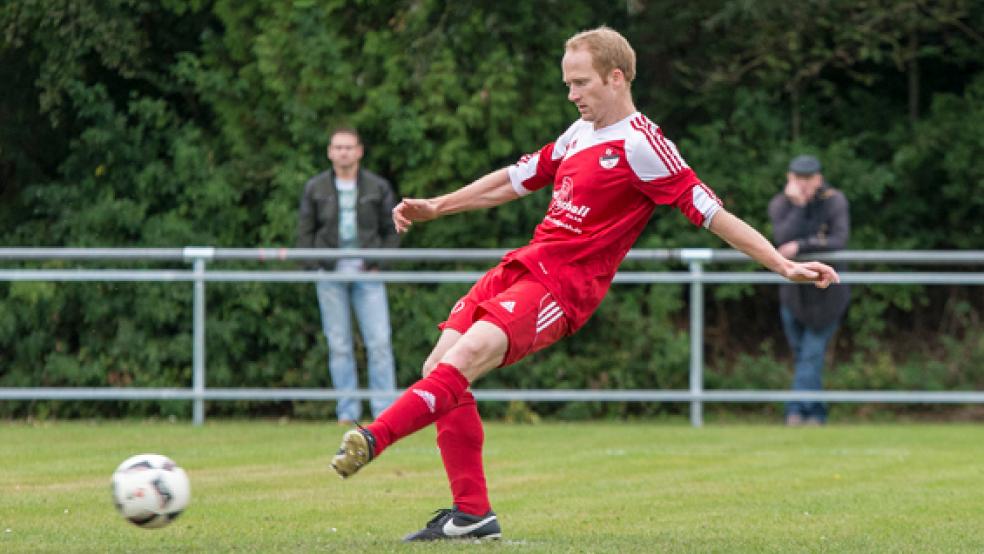 Fehlschuss: Matthias Giertz scheiterte per Handelfmeter und vergab so die Chance aufs 1:1. © Foto: Mentrup