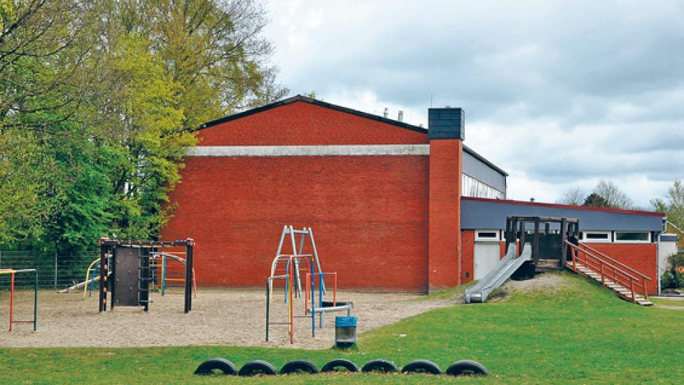 Die Turnhalle in Holthusen wird seit Monaten auf Vordermann gebracht. Ab Ende Oktober soll nach einer mehrwöchigen Verzögerung die Freigabe erfolgen.  © Archivfoto: Boelmann