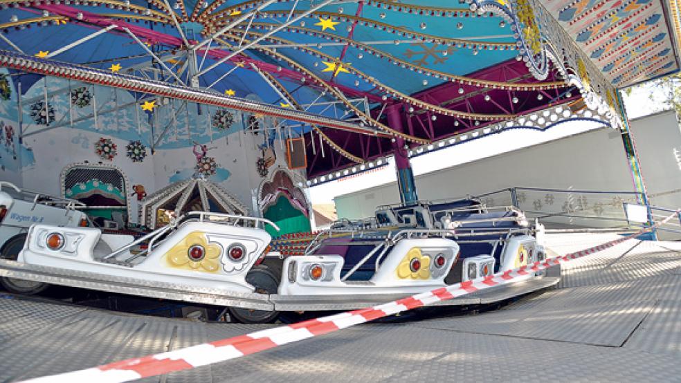 Die ersten Fahrgeschäfte und Marktstände sind bereits aufgebaut. Am kommenden Mittwoch beginnt in Leer wieder der fünftägige Gallimarkt.  © Foto: Wieking