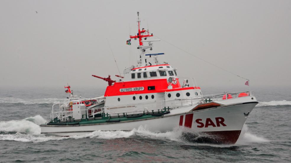 Der Seenotrettungskreuzer »Alfried Krupp« kam in einem Nachteinsatz einem havarierten Krabbenkutter zu Hilfe. © Foto: DGzRS - Die Seenotretter