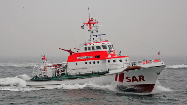 »Alfried Krupp« schleppt Kutter frei