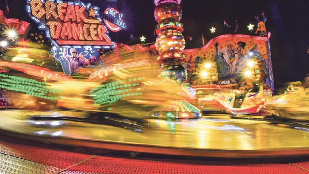 Der »Break Dancer« wirbelte die Fahrgäste umher. Das Karussell ist jedes Jahr ein beliebter Anlaufpunkt für die Gallimarktfans.  © Fotos: Tirrel (10), Wolters (2)