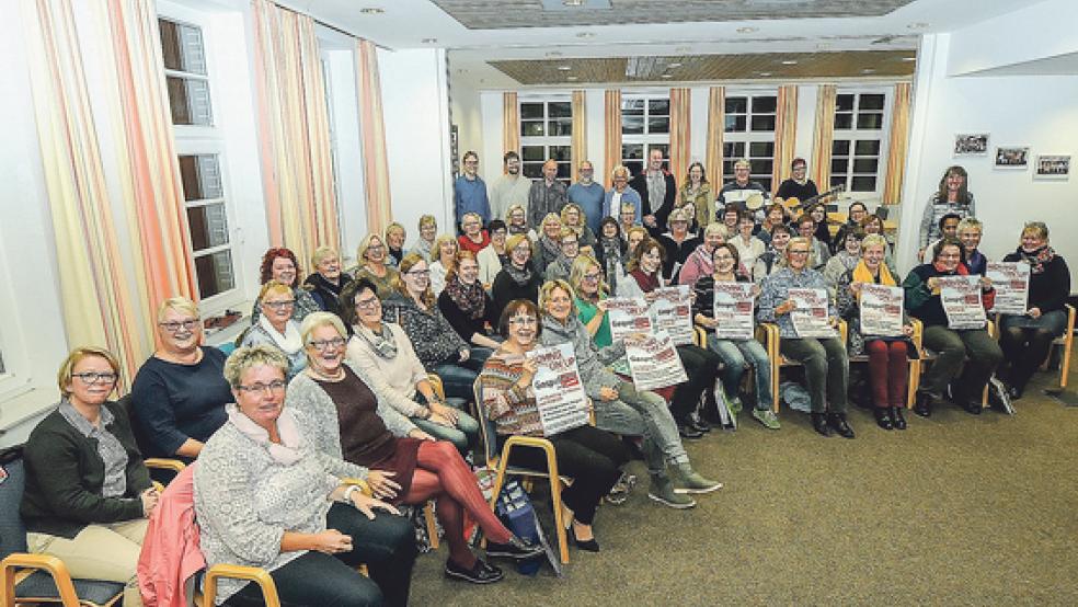 In Stapelmoor wurde bereits am Montagabend noch fleißig für den großen Auftritt am Samstagmittag für den guten Zweck im Multi-Ostfriesland-Center in Leer geprobt.  © Foto: Wolters