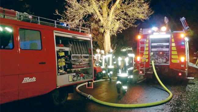 Brand in Blockhütte