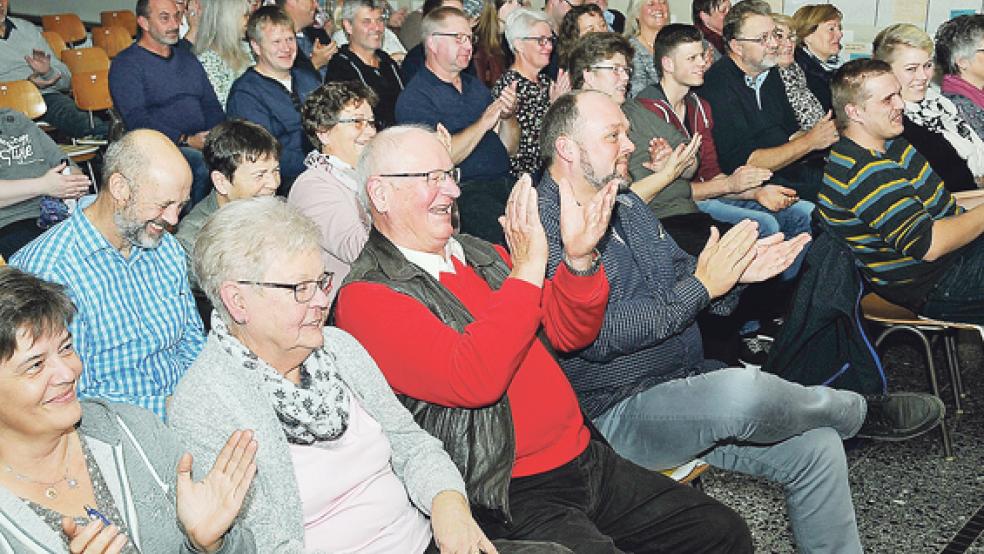Viel zu lachen hatte das Publikum bei »Dree (B) Engel för Hinnerk«. © Foto: Wolters