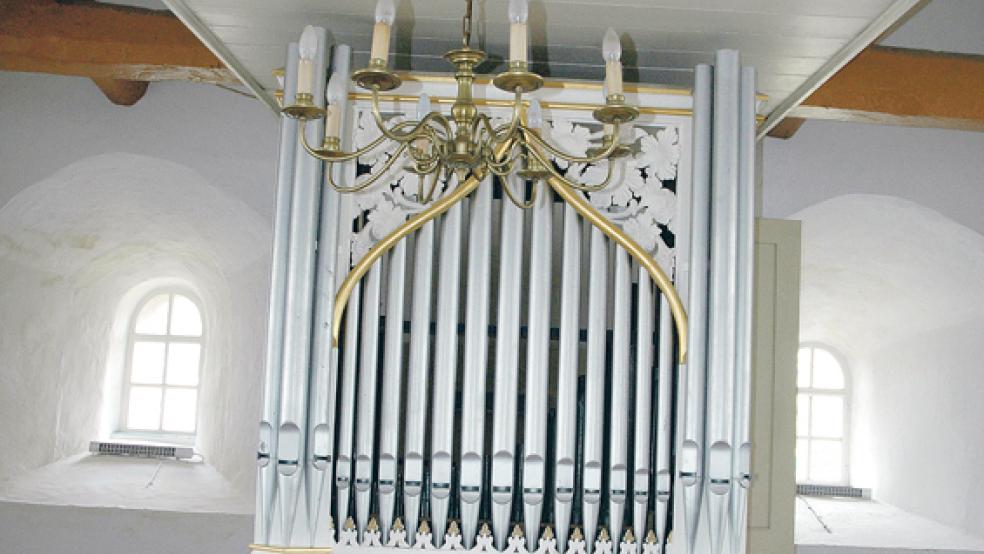 Die 1853 in Hamburg erbaute Orgel kam 1939 nach Critzum. Nach der Begasung der Kirche ist das Instrument wurmfrei, im Frühling soll es saniert werden. © Foto: Szyska