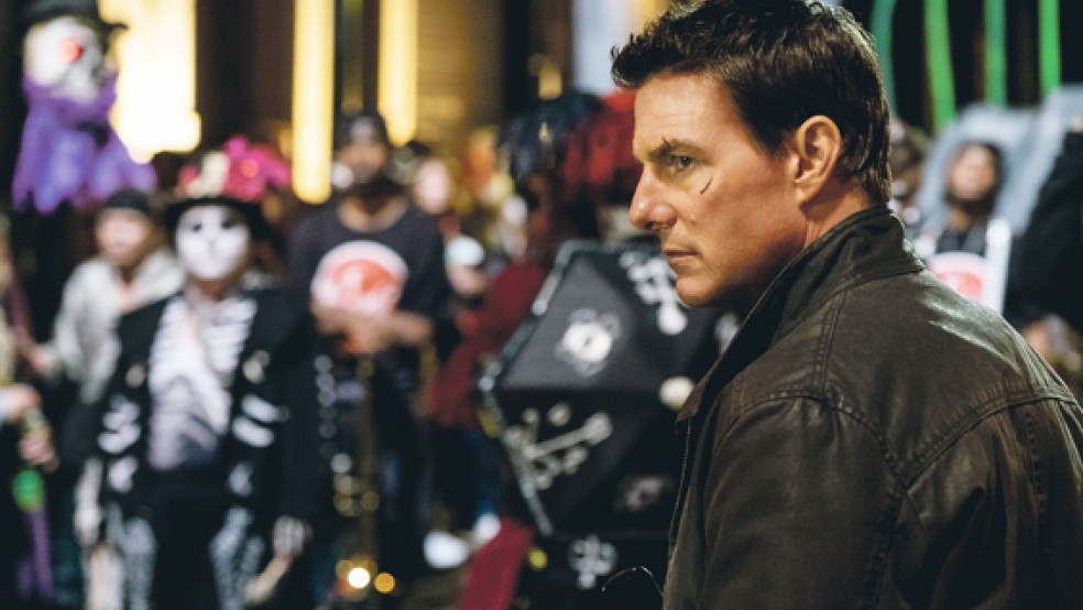 Muss schon wieder die Welt retten: Ex-Militär-Cop Jack Reacher (Tom Cruise) kommt einfach nicht zur Ruhe.  © Foto: C. James (Paramount Pictures