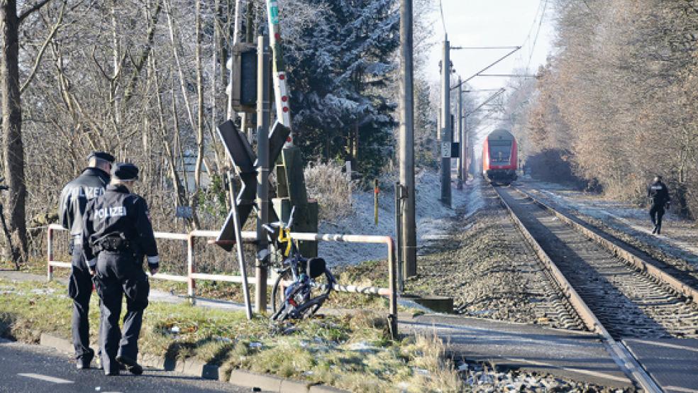 Bei einem Unfall an einem Bahnübergang in Leer-Loga ist am Dienstagmittag eine 76-jährige Frau ums Leben gekommen. © Foto: Wolters