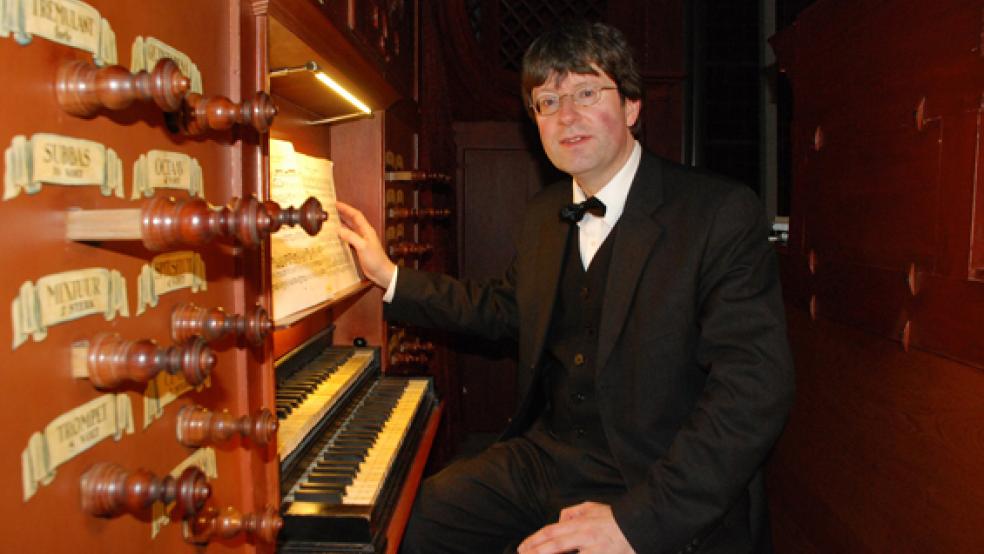 Das Organeum lädt Anfang Januar zum Neujahrskonzert in die Weeneraner Georgskirche ein. Auch Winfried Dahlke wird das Konzert mitgestalten.  © RZ-Foto: Kuper