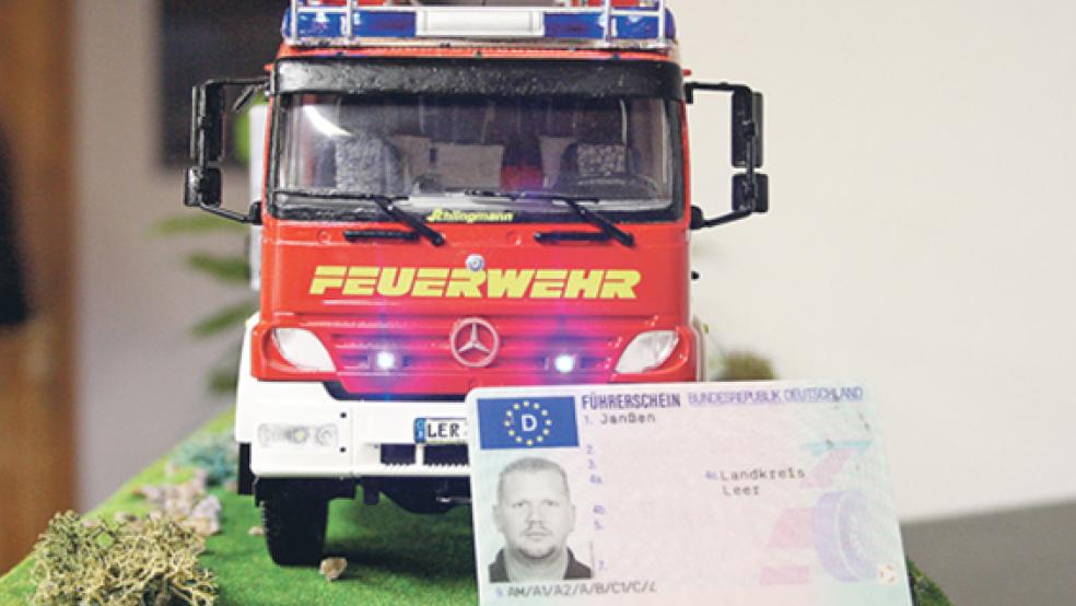 Der Führerschein-Zuschuss dient dazu, neue Mitglieder für die Feuerwehren im Kreis Leer zu gewinnen. © Foto: Kreisfeuerwehr
