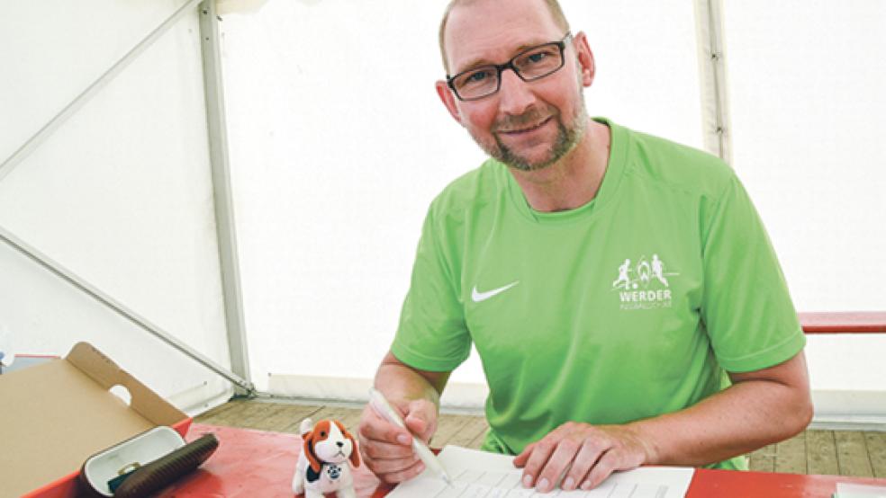 Auch Ex-Nationalspieler Dieter Eilts wird beim Fußballcamp im Herbst vor Ort sein.  © Foto: privat