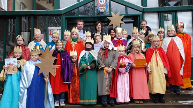 Sternsinger auf Tour im Rheiderland