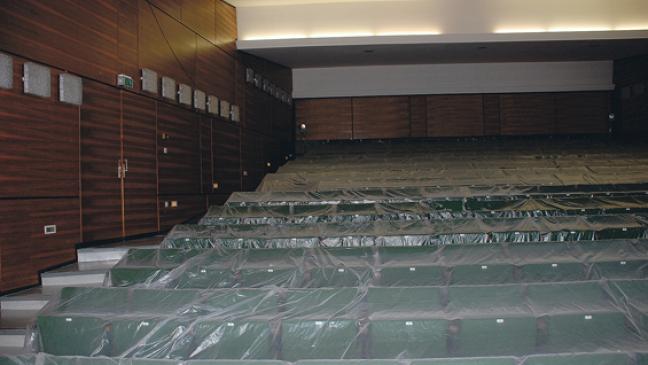 Neue Aula-Stühle kosten über 100.000 Euro