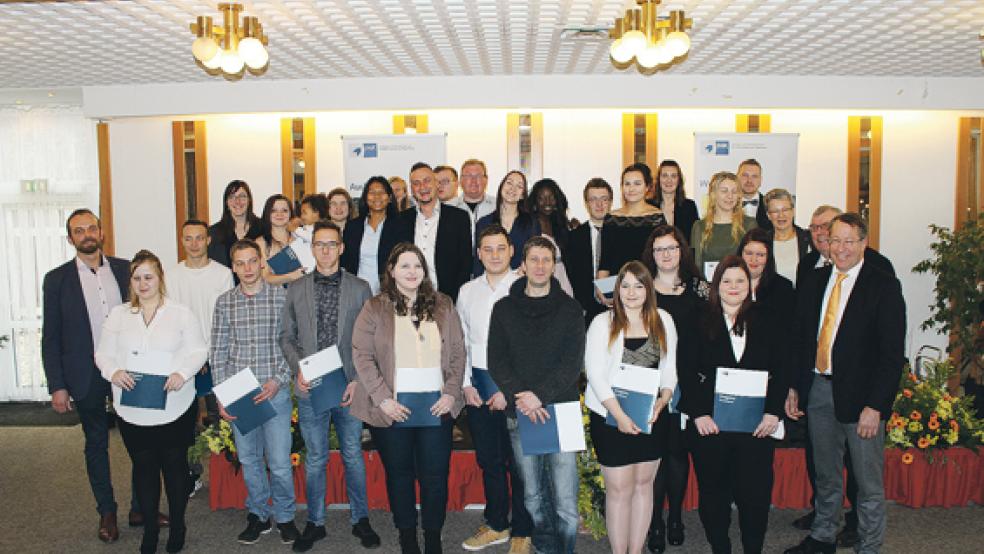 40 Auszubildende des Hotel- und Gaststättengewerbes wurden im Hotel Faldernpoort in Emden freigesprochen. © Foto: IHK