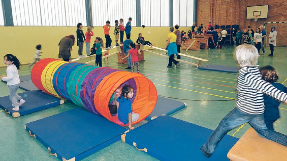 Viele unterschiedliche Stationen konnten die Gäste des Sport-Picknicks in der Halle der Pestalozzischule ausprobieren. © Foto: Muising