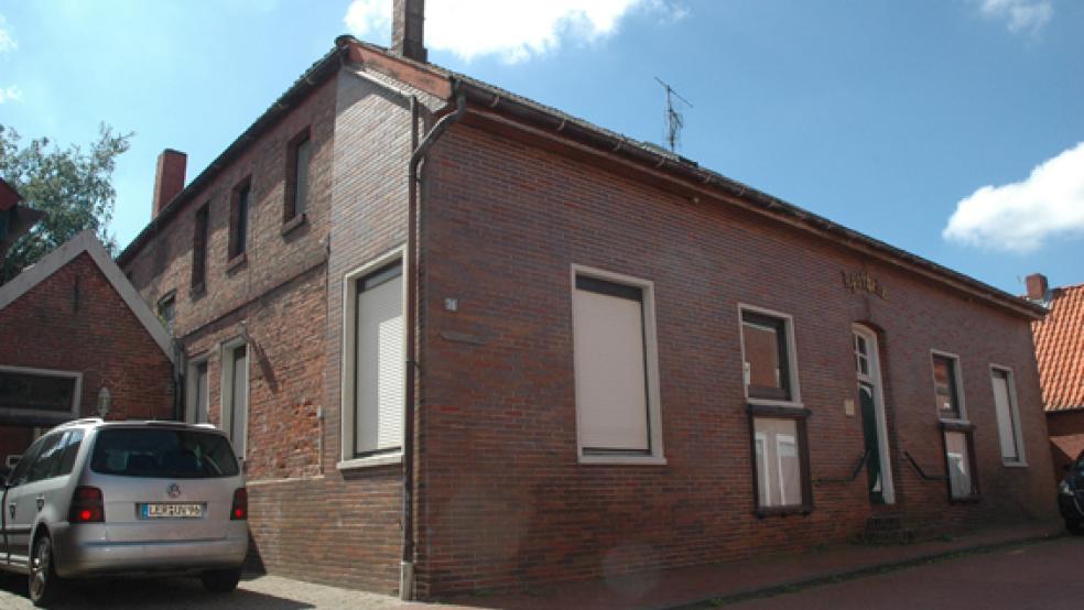 Wird die alte Apotheke an der Oberfletmer Straße in Jemgum doch nicht abgerissen? © Foto: Szyska