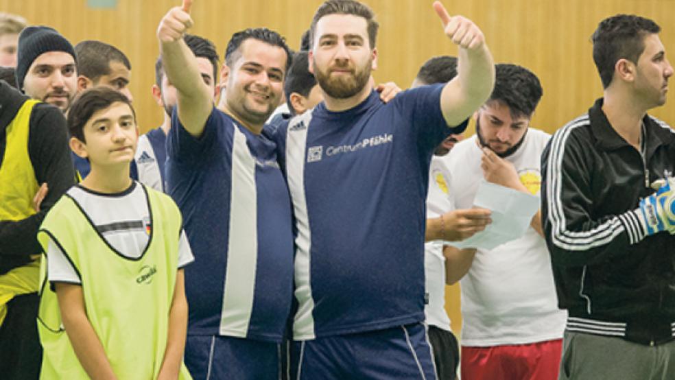 Daumen hoch für ein gelungenes Turnier: Mohamad Khalil und Rabir Chahrour (r.). © Foto: Mentrup