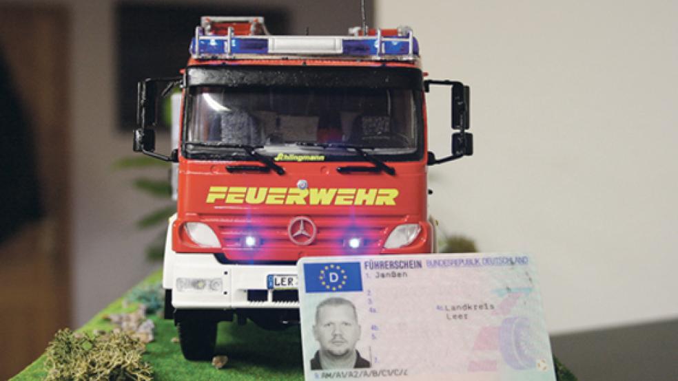 Die Feuerwehren im Landkreis Leer kämpfen mit Nachwuchsproblemen. Mit einem Zuschuss für den Führerschein sollen neue Mitglieder gewonnen werden. Insgesamt wurden 54 Anträge beim Landkreis Leer gestellt.  © RZ-Archiv: Kreisfeuerwehr