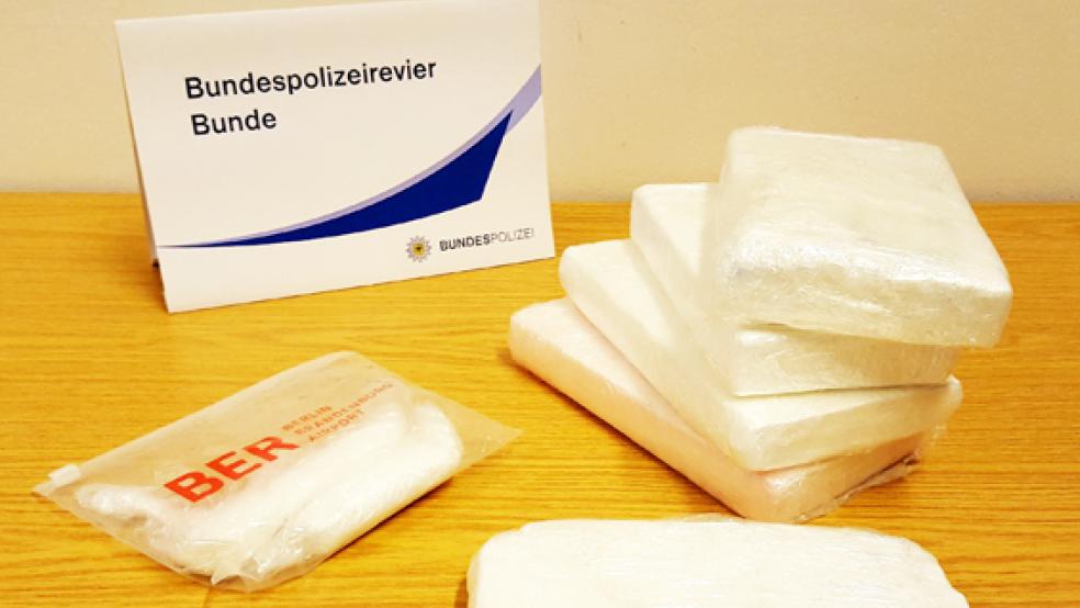 Einen Handelswert von 375.000 Euro haben das beschlagnahmte Kokain und Heroin. © Foto: Bundspolizei