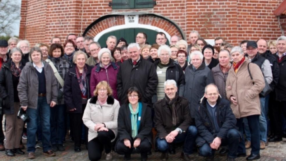 Knapp 60 Teilnehmer kamen zum Ehemaligen-Treffen des EC-Jugendkreises Wymeer. © Foto: privat