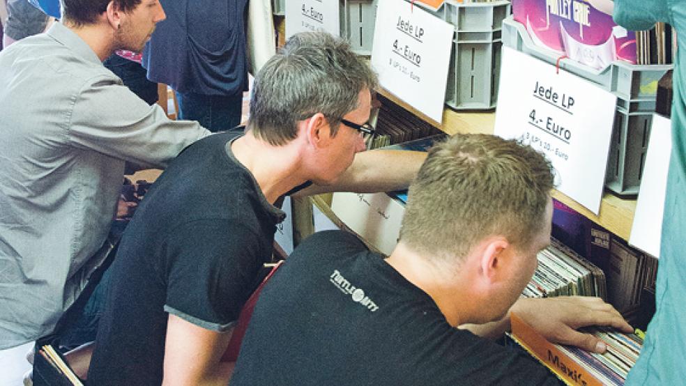Zum Eldorado für LP-Freunde und auch Sammler anderer Vinyl-Arten wird am 8. April wieder das Zollhaus in Leer. Dort findet dann zum zweiten Mal eine Schallplattenbörse statt. © Archivfoto: Hanken