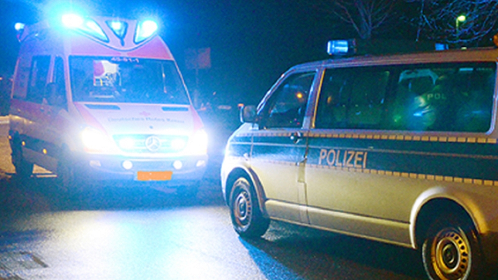 Nach einem Verkehrsunfall in Börger hat ein 33-jähriger Leeraner, der betrunken und ohne gültige Fahrerlaubnis mit einem Opel Corsa unterwegs war, die eingesetzten Polizeibeamten beschimpft und bedroht. © Foto: Archiv