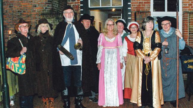 Höfische Tänze für die Nachtwandler