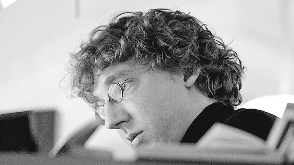 Léon Berben gibt am 2. April ein Passionskonzert auf der Arp-Schnitger-Orgel der Georgskirche in Weener. © Foto: privat