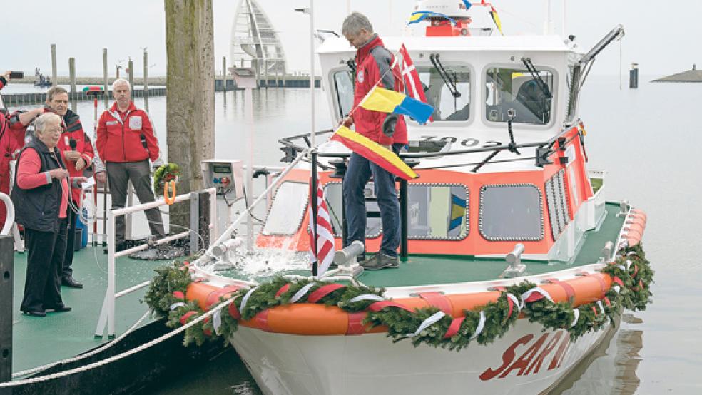Festlich geschmückt wurde das neue Rettungsboot des DGzRS Juist getauft. © Fotos: DGzRS/Beckefeld