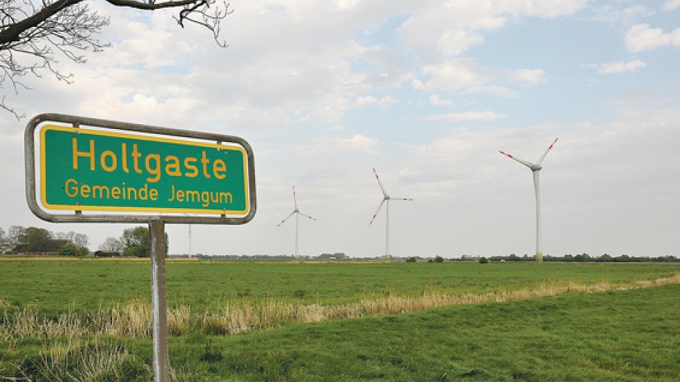 Der Windpark Holtgaste soll in Zukunft auf Vollast laufen. Ein neues schalltechnisches Gutachten wurde jetzt im Umweltausschuss vorgestellt.  © Foto: Boelmann