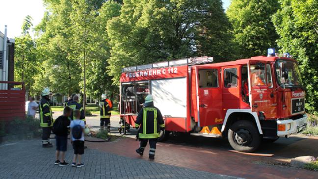 Müll-Container in Brand geraten