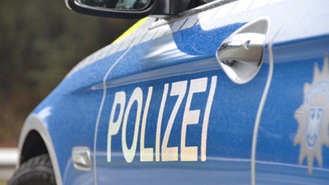 Zwei Verletzte bei Unfall auf Kreuzung