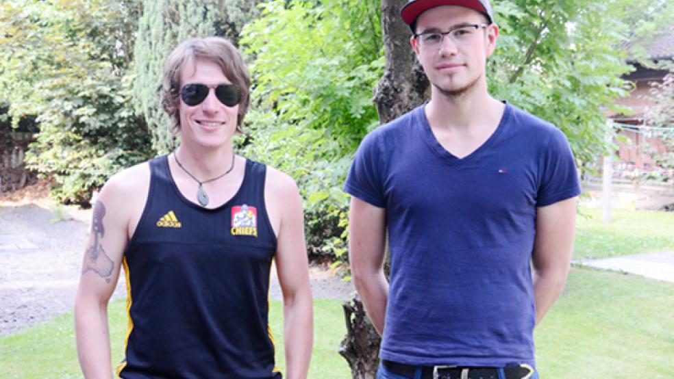 Für Jan Schmidt (links) und Hendrik Dannen ist die Zeit als Trainer bei den Sportfreunden Möhlenwarf erstmal beendet. © Muising