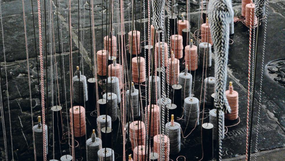 Margreeth Burmann setzt sich in diesem Kunstwerk mit dem Thema »Fernweh« auseinander. © Foto: privat