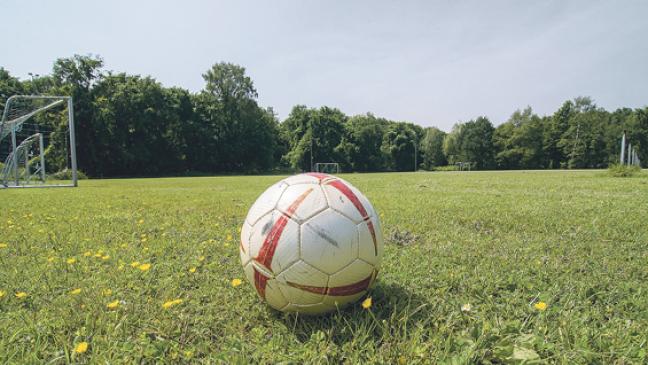 Fete für den Sportplatz