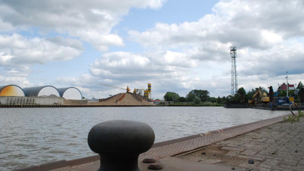 Der Hafenumschlag in Papenburg konnte im ersten Halbjahr deutlich gesteigert werden. © Foto: RZ-Archiv
